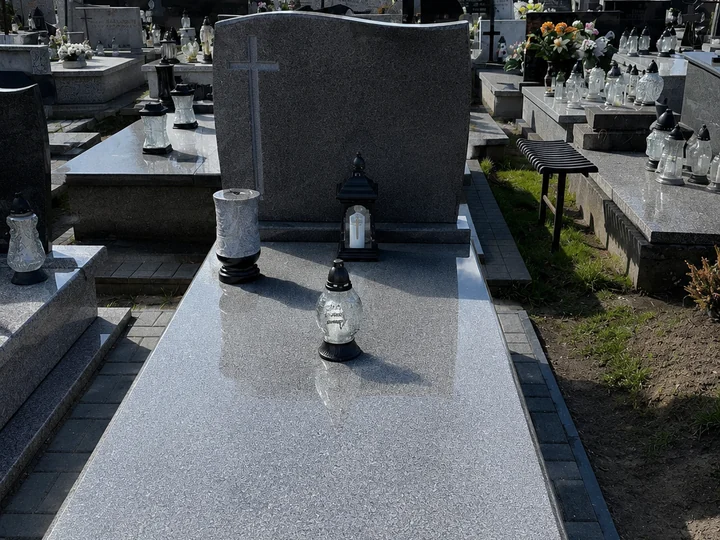 89